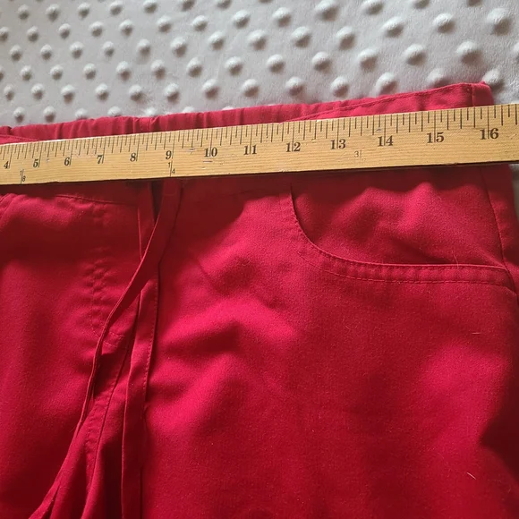 Grey's Anatomy Bold Red Scrub Set - Picture 11 of 12